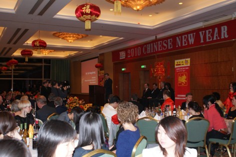 中国驻丹麦大使谢杭生在春节联欢会上致辞