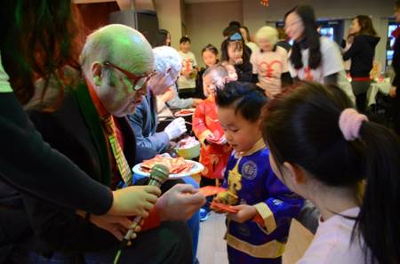 说明: C:/Users/pengw/Desktop/2015.02.21alfred春节联欢会/DSC_3887.JPG